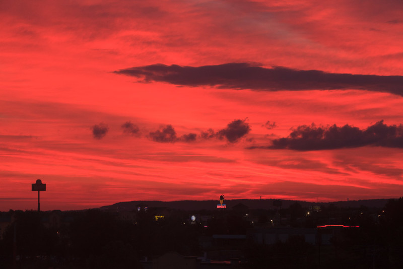 14198_2267. Morning red sky, Springdale, Arkansas